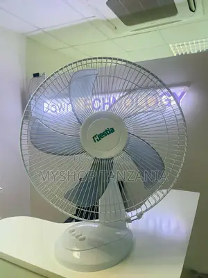 Hestia Table Fan Size 16