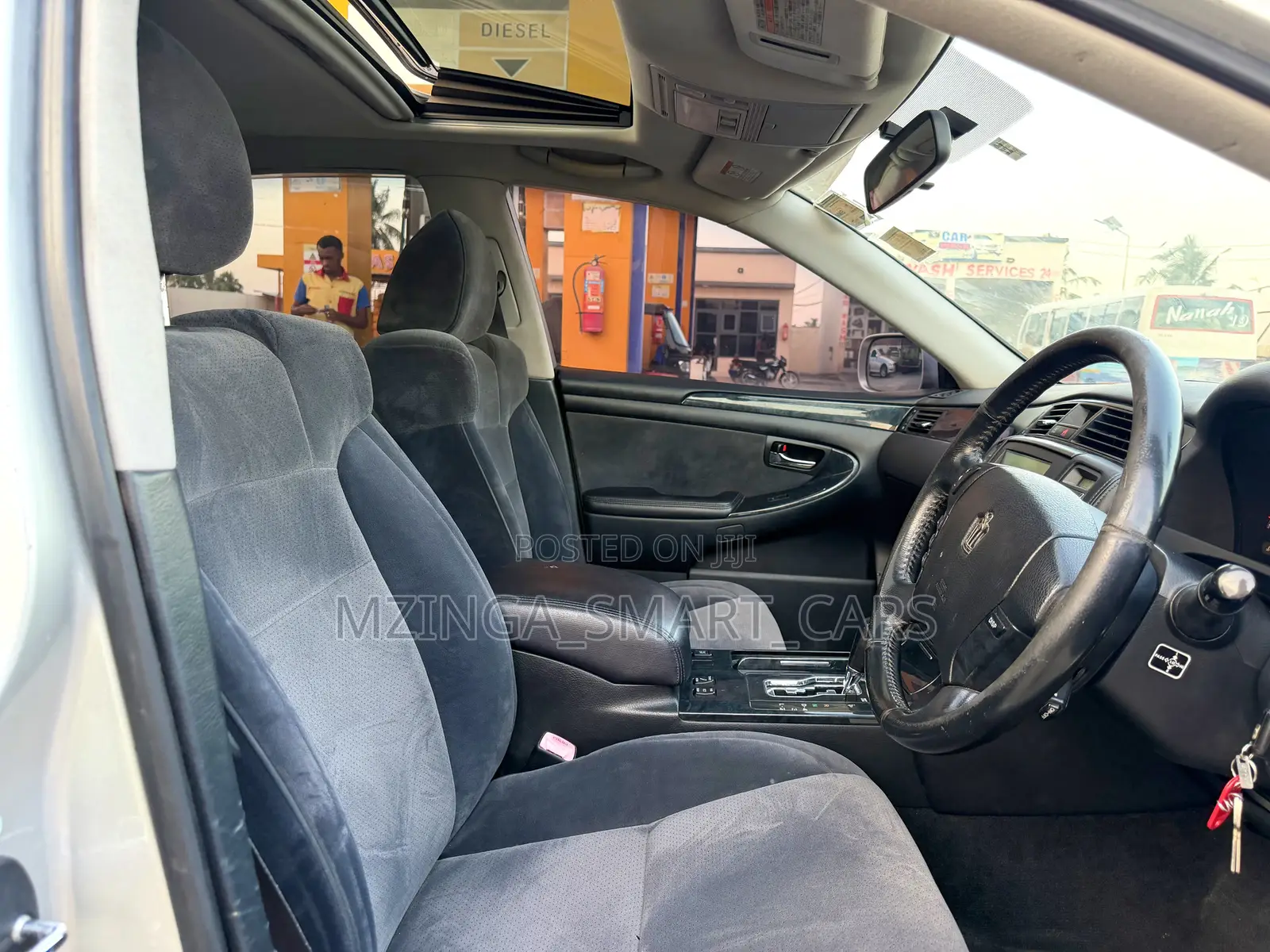 Toyota Crown 2005 Silver