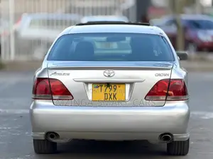 Toyota Crown 2005 Silver
