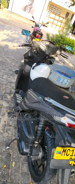 Honda 2017 Gray