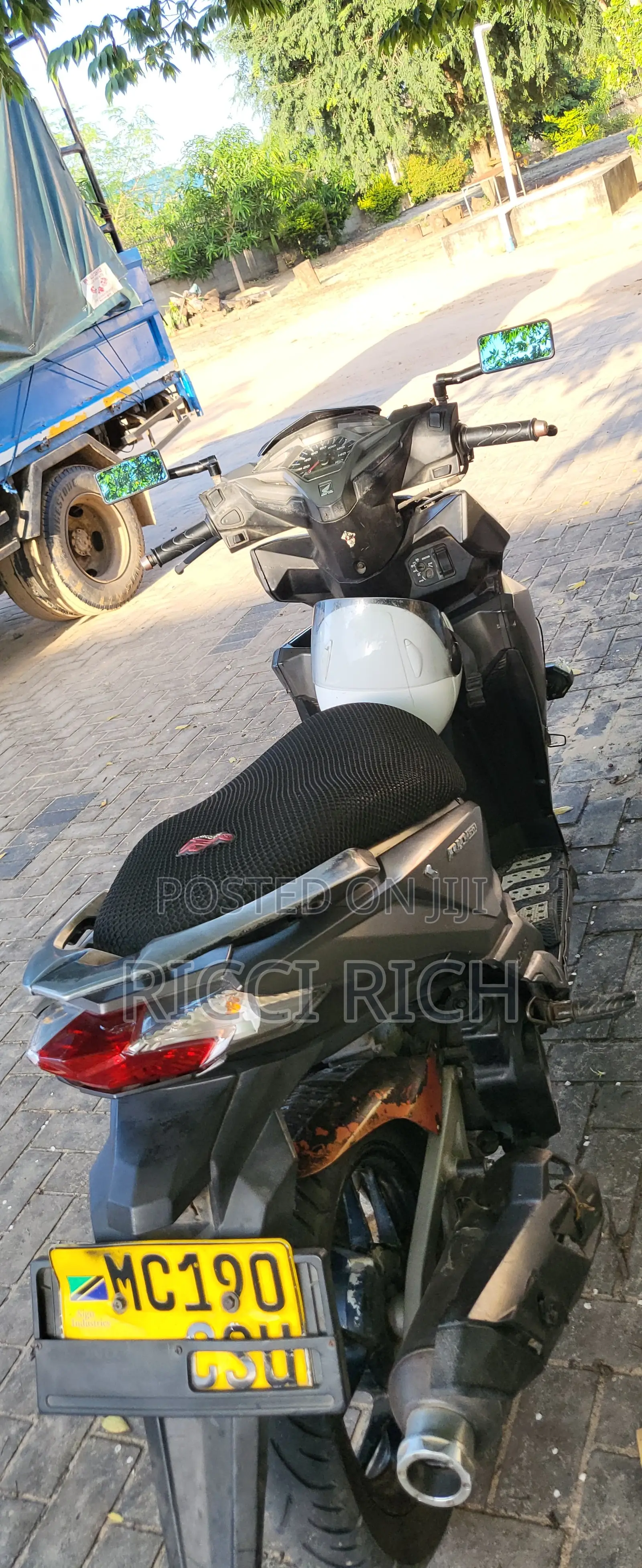 Honda 2017 Gray