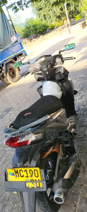 Honda 2017 Gray