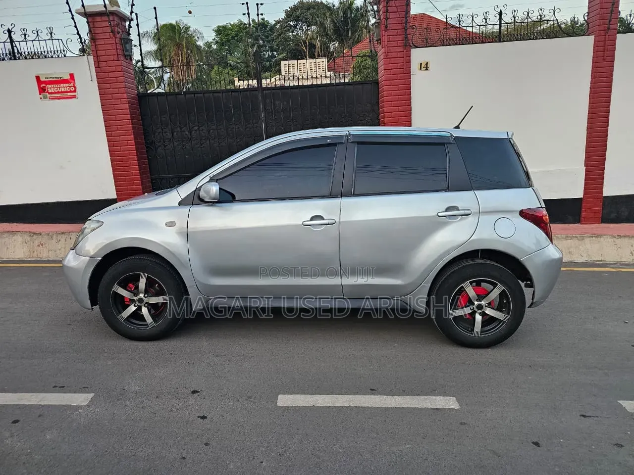 Toyota IST 2004 Silver