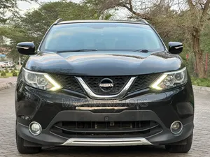 Nissan Qashqai 2015 Black