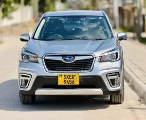 Subaru Forester Premium AWD 2020 Silver
