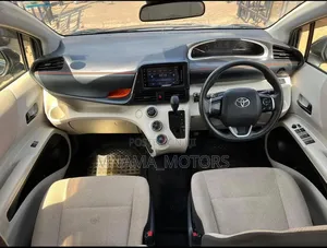 Toyota Sienta 2016 Black