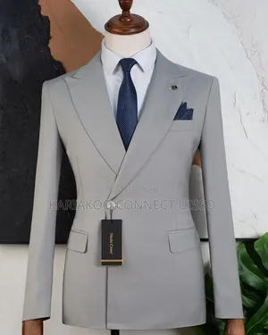 Kimeta. Meta Suit Fashion