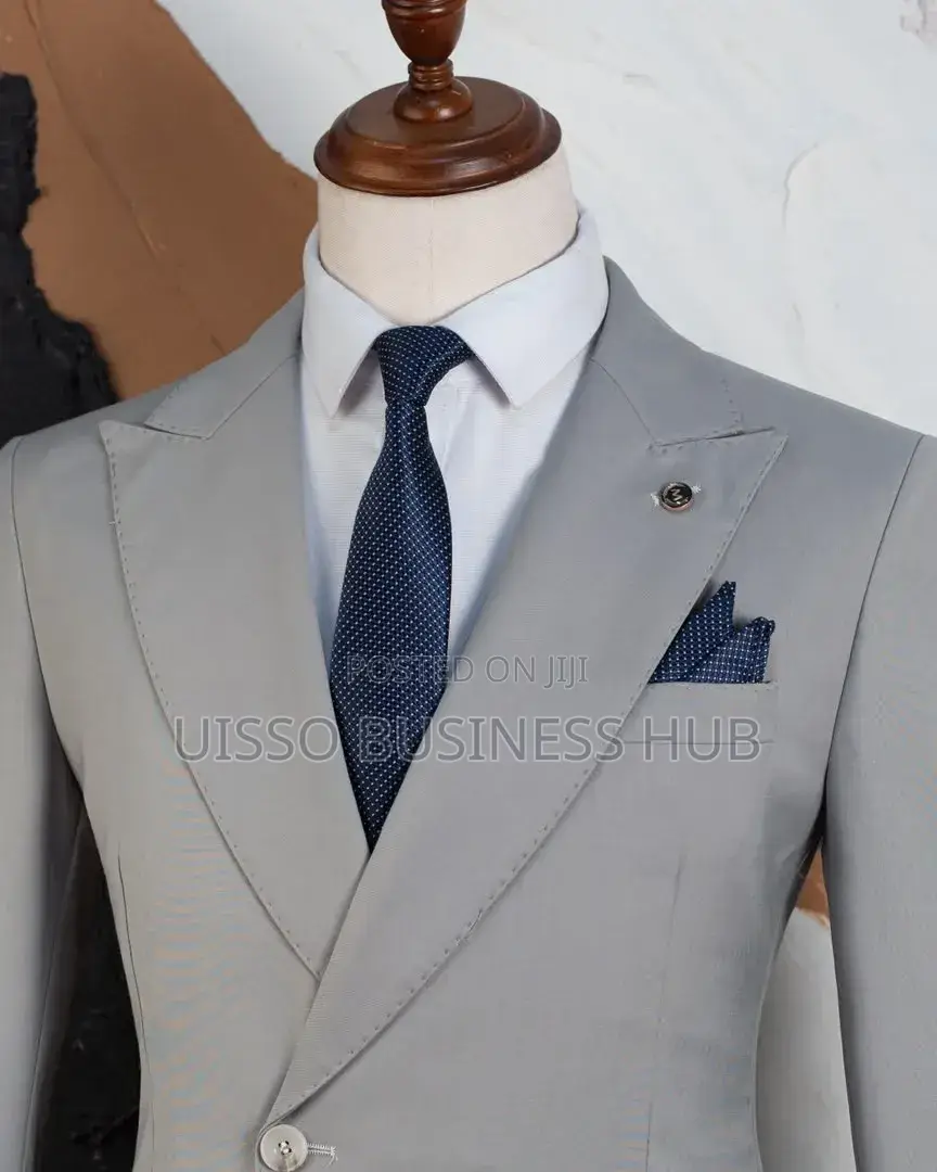 Kimeta. Meta Suit Fashion
