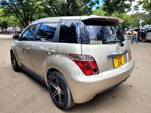 Toyota IST 2003 Beige