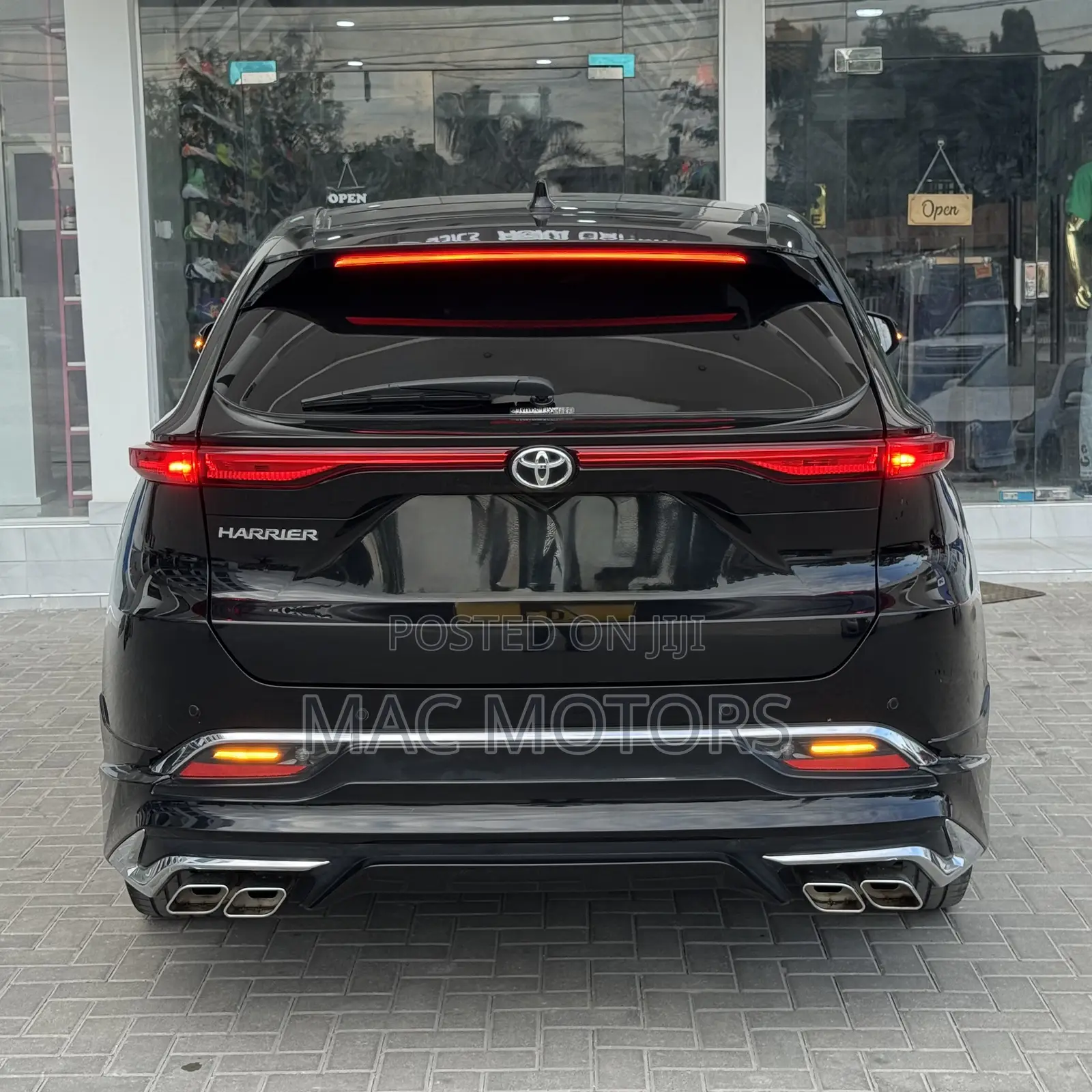 Toyota Harrier 2.0 2021 Black