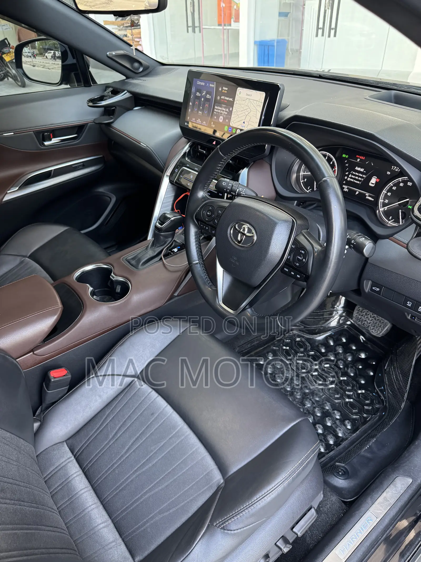 Toyota Harrier 2.0 2021 Black