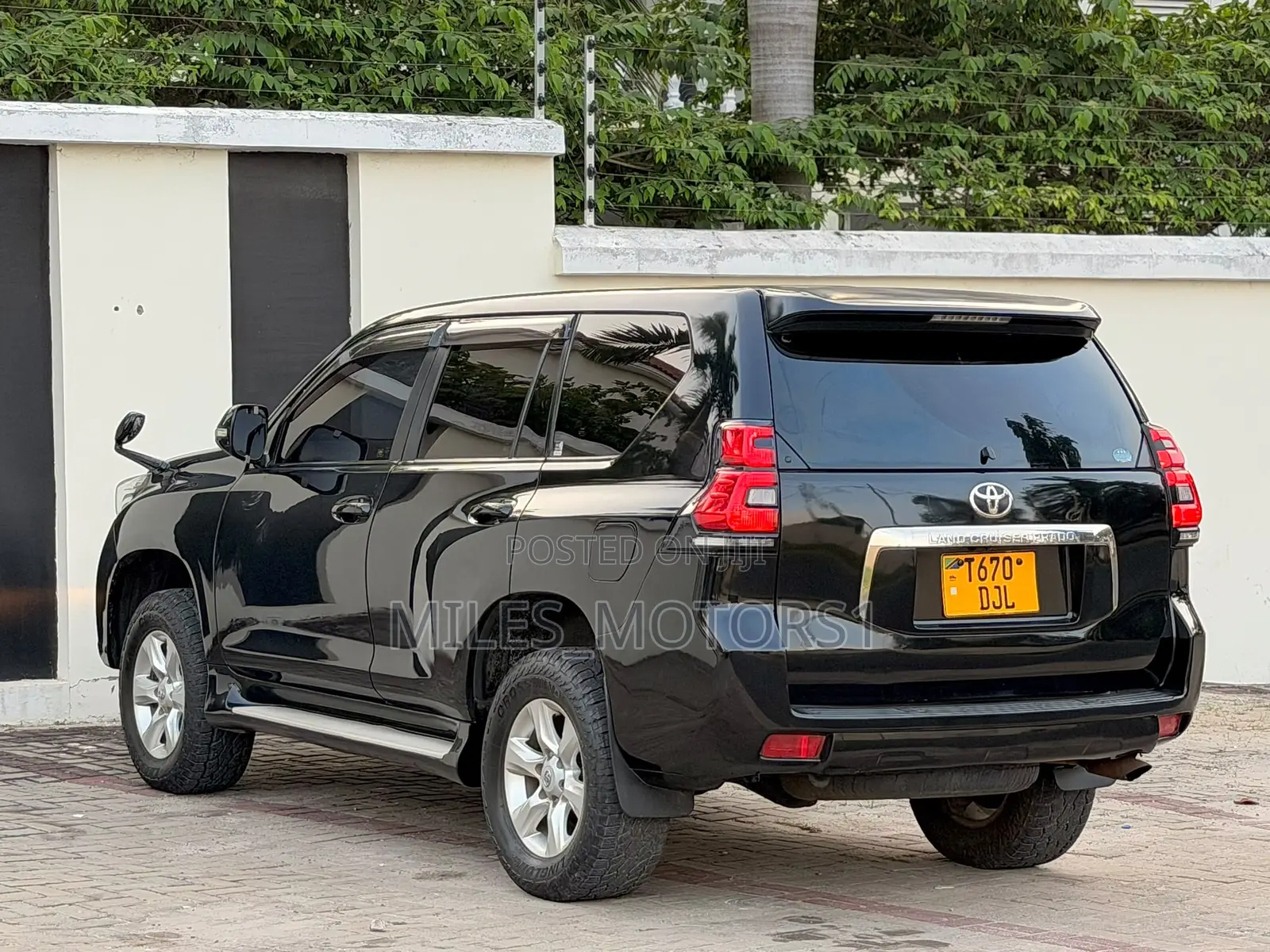 Toyota Land Cruiser Prado 2014 Black
