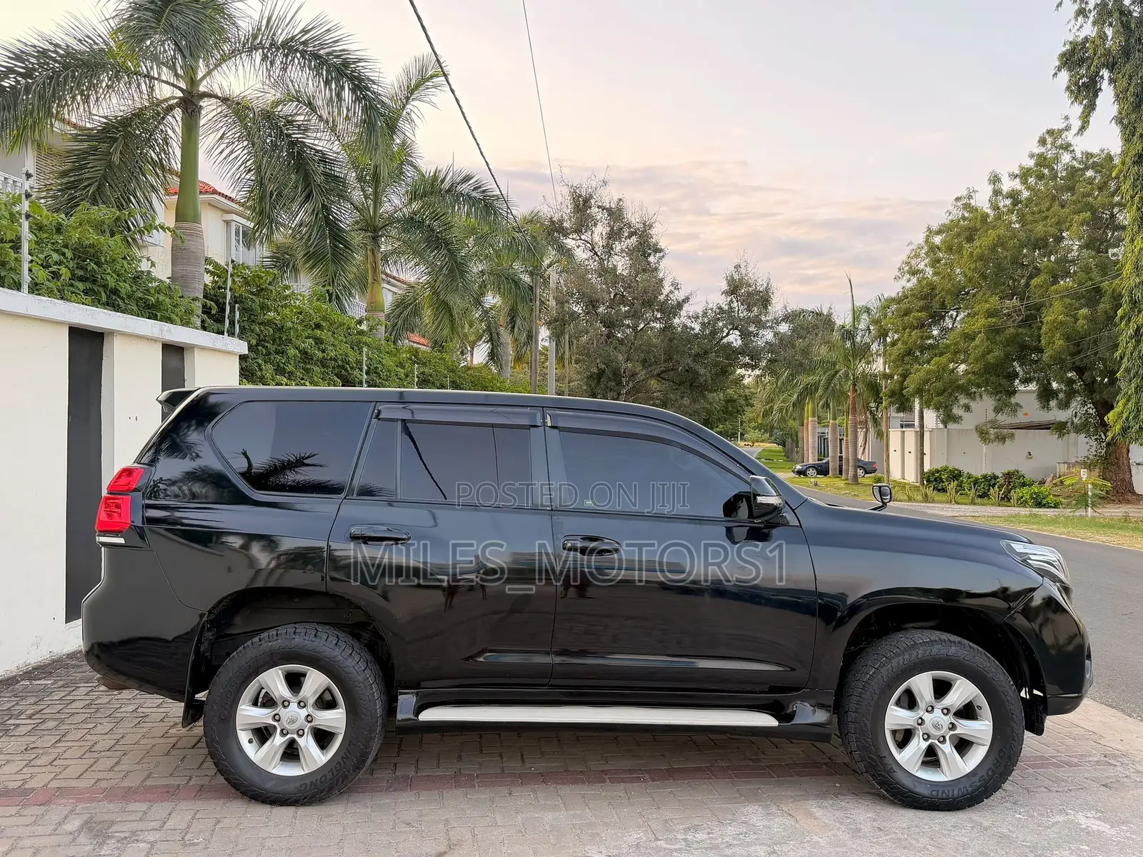 Toyota Land Cruiser Prado 2014 Black