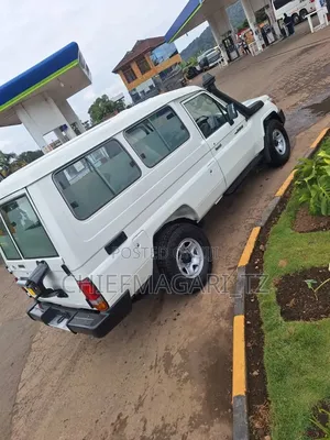 Toyota Land Cruiser 2008 Off white