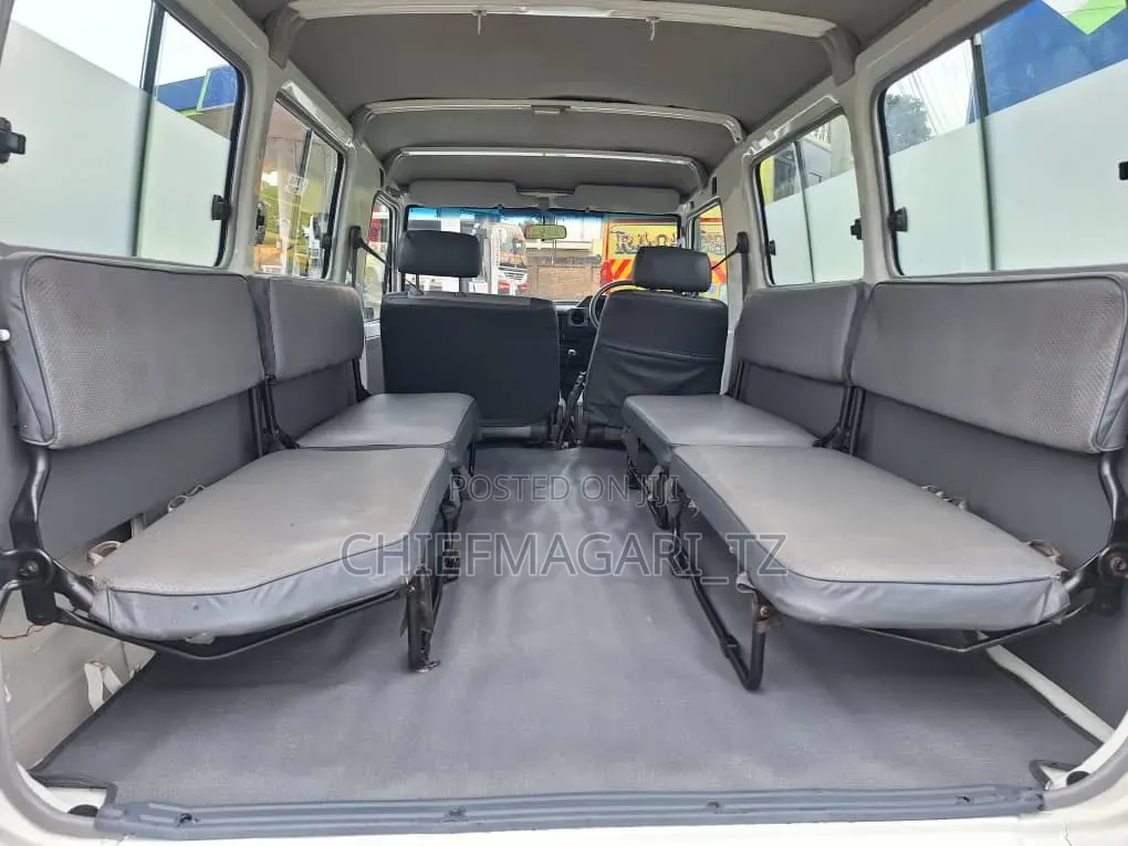Toyota Land Cruiser 2008 Off white
