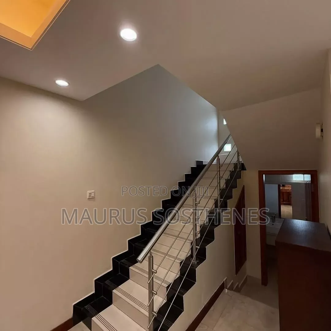 Furnished 3bdrm Villa in Oyster Bay for rent