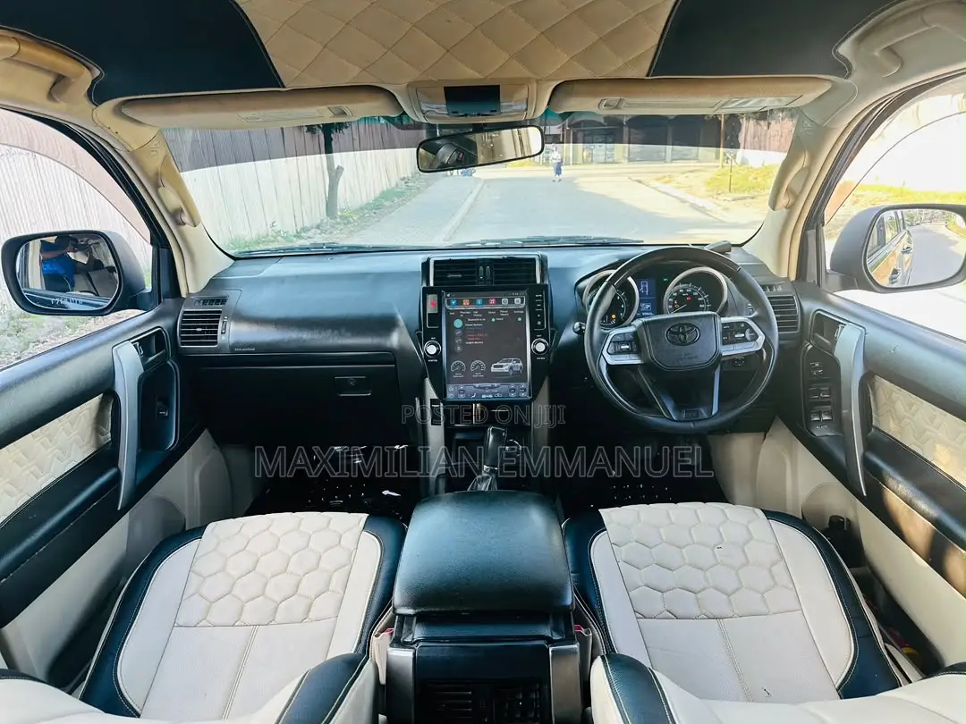 Toyota Land Cruiser Prado 2019 Black