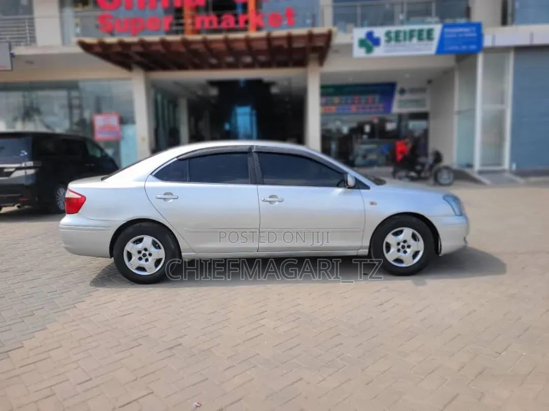 Toyota Premio 2005 Silver