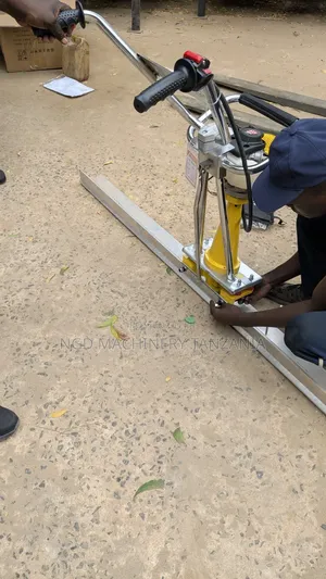 Concrete Screed