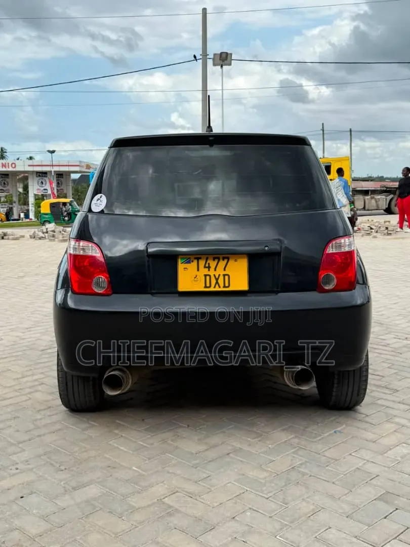 Toyota IST 2006 Matt Black