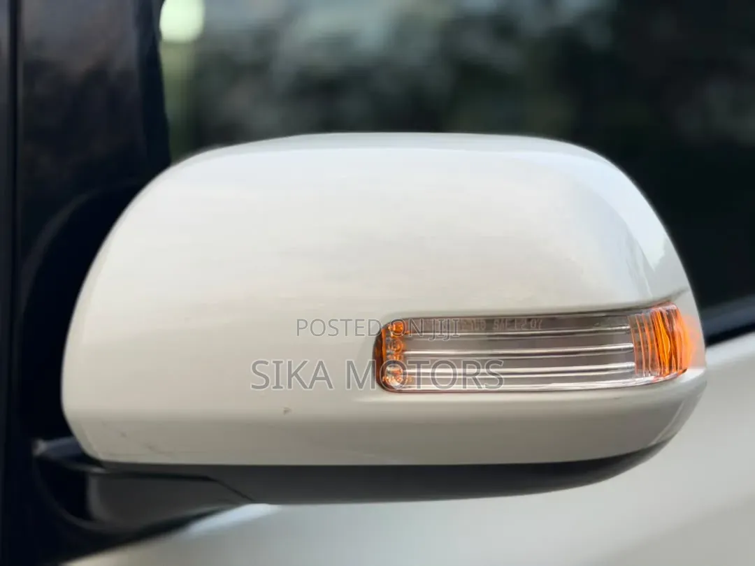 Toyota Alphard 2009 White