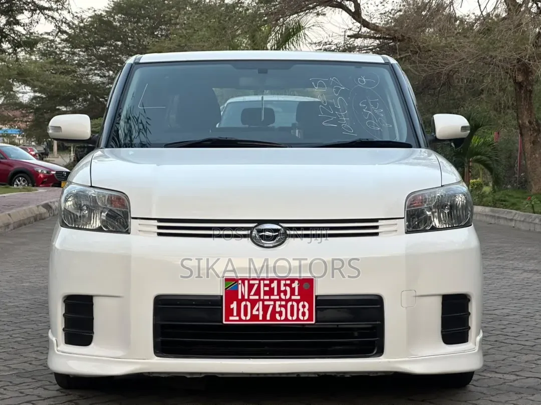 Toyota Corolla Rumion 2008 White