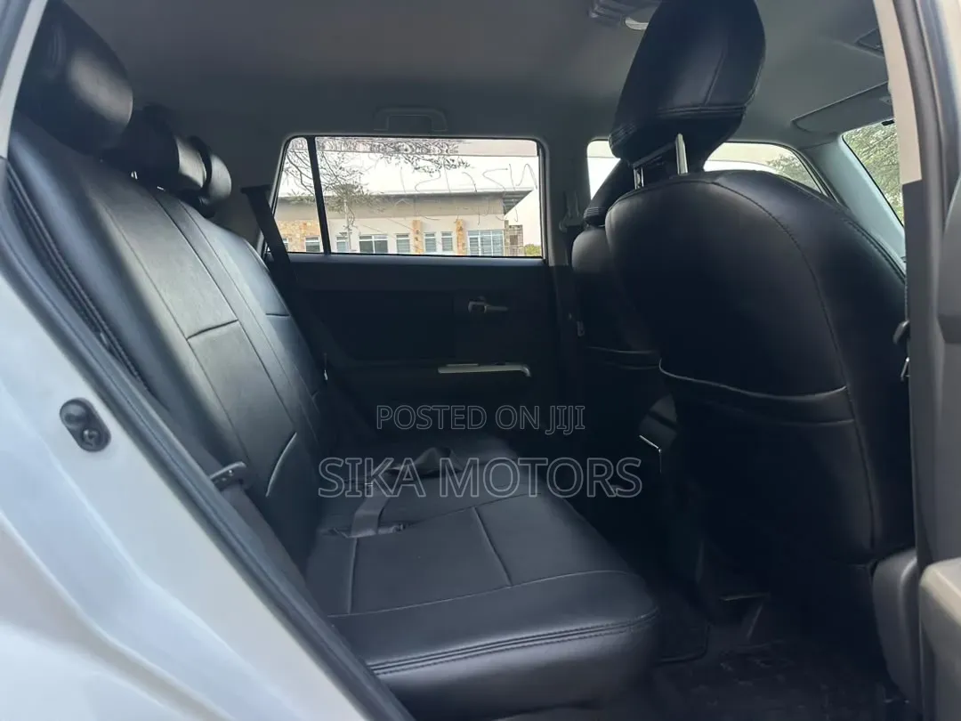 Toyota Corolla Rumion 2008 White