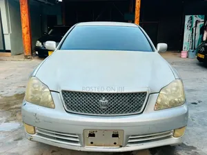 Toyota Crown 2004 Gray