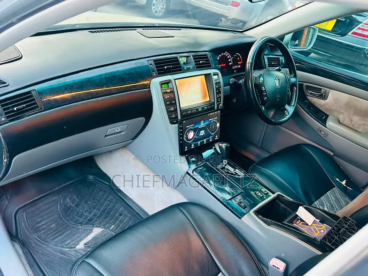 Toyota Crown 2004 Gray