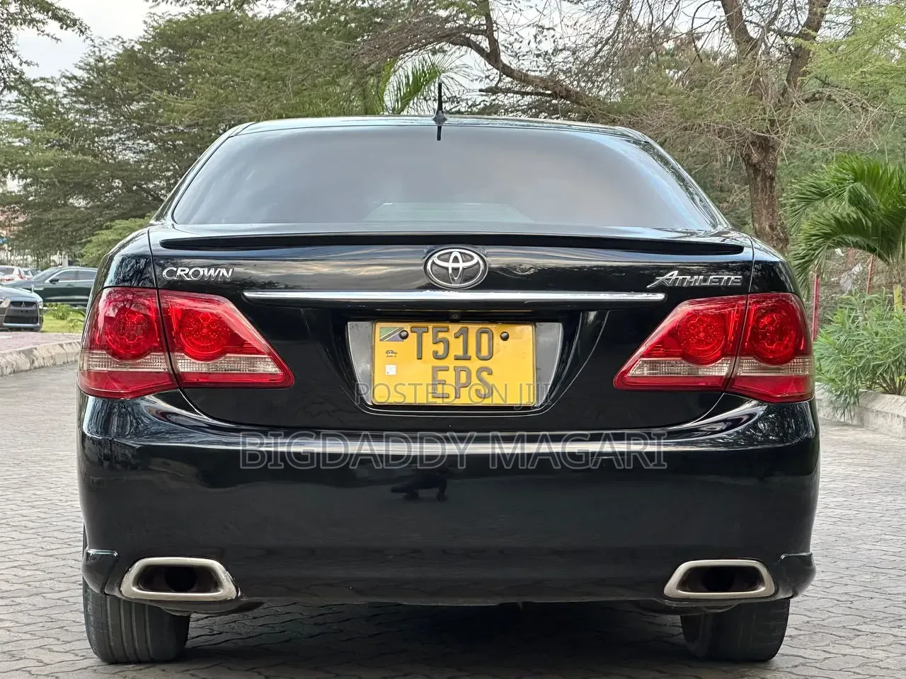 Toyota Crown 2010 Black