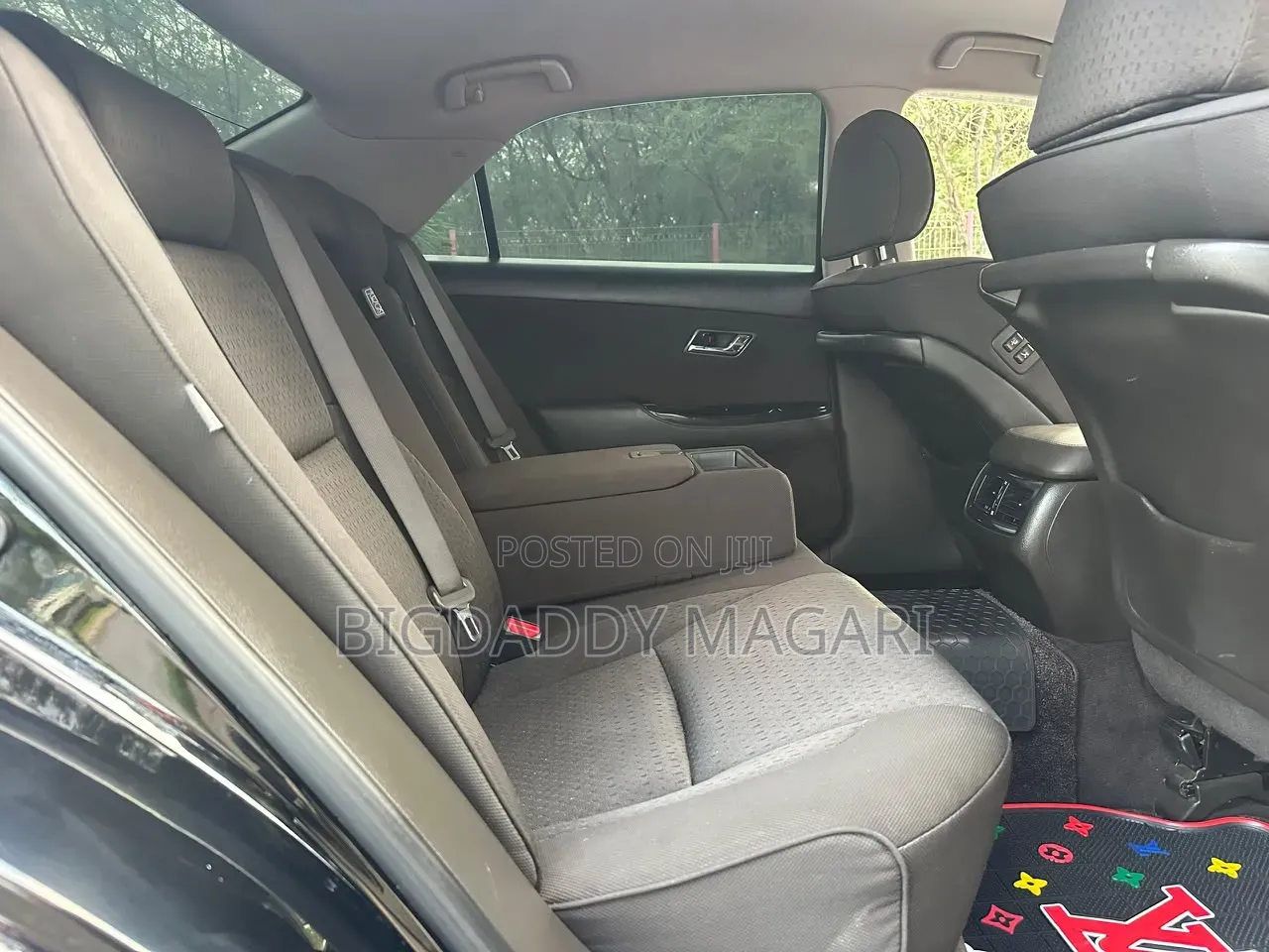 Toyota Crown 2010 Black