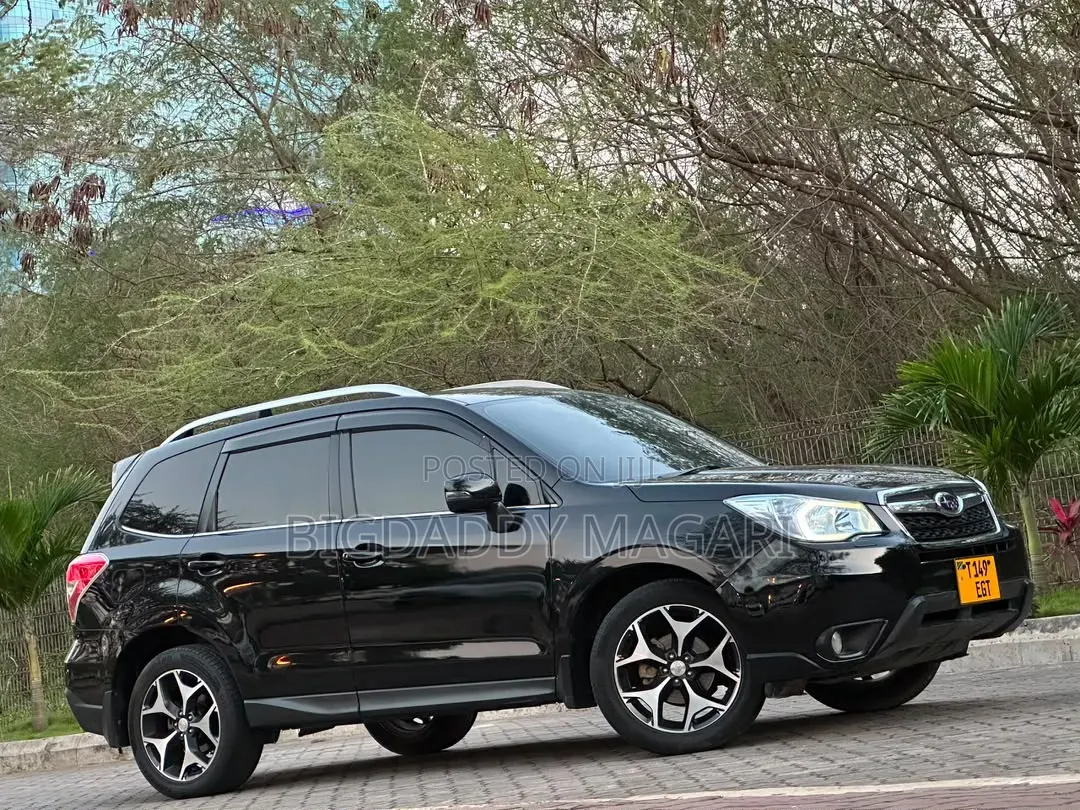 Subaru Forester 2014 Black