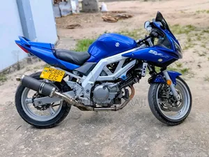 Suzuki 2022 Blue