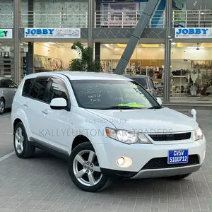Mitsubishi Outlander 2010 White
