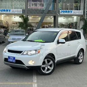 Mitsubishi Outlander 2010 White