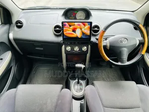 Toyota IST 2005 Silver