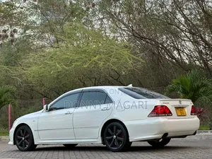 Toyota Crown 2008 White