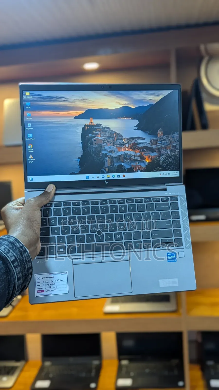 New Laptop HP ZBook Firefly G8 16GB Intel Core i5 SSD 512GB