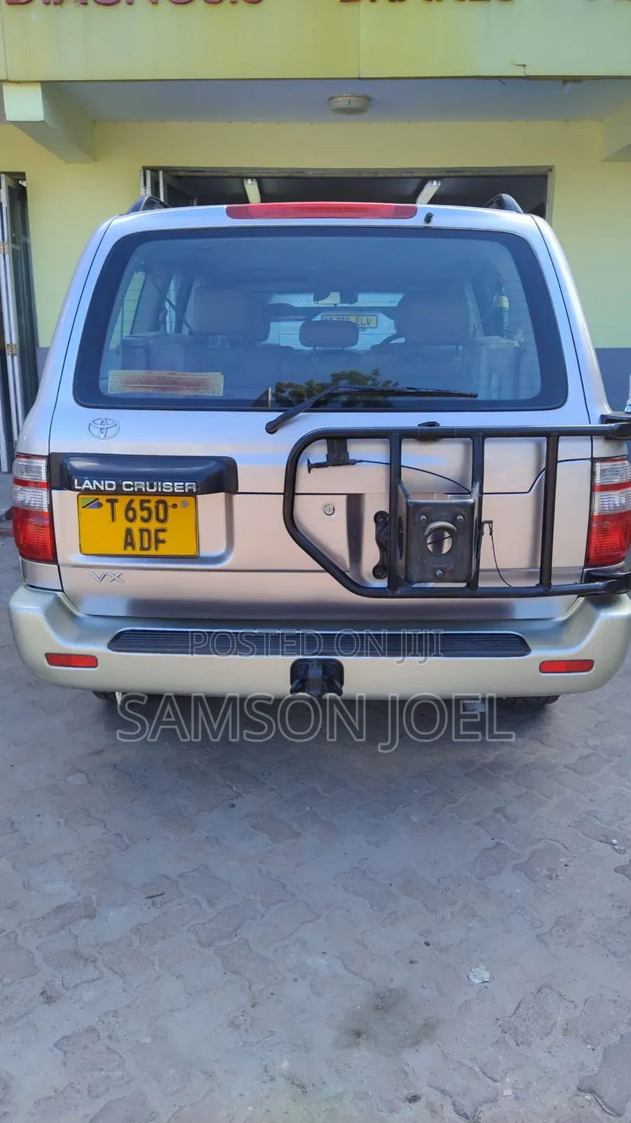 Toyota Land Cruiser 2004 Gold