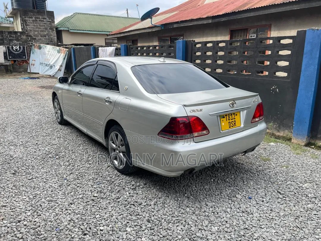 Toyota Crown 2007 Silver