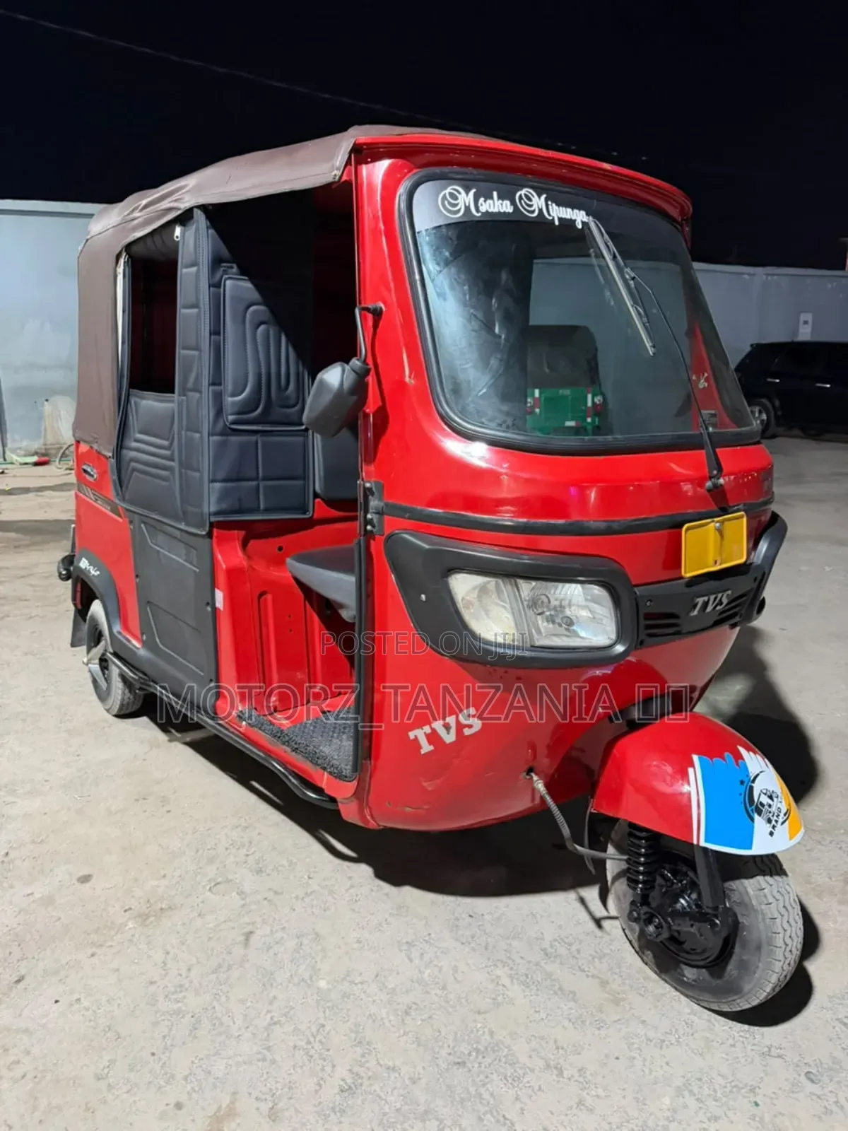 Bajaj Avenger 160 Street 2024 Red