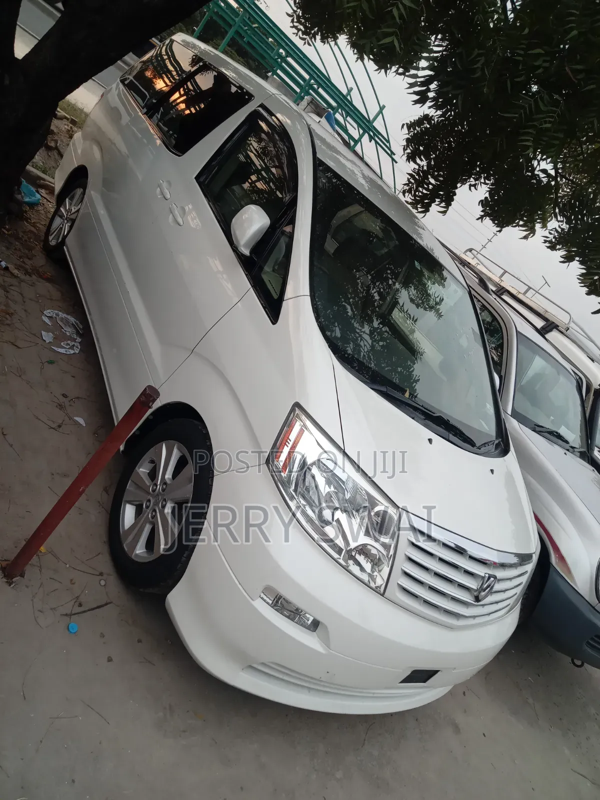 Toyota Alphard 2006 White