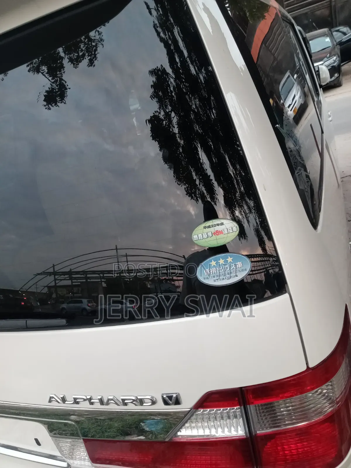 Toyota Alphard 2006 White