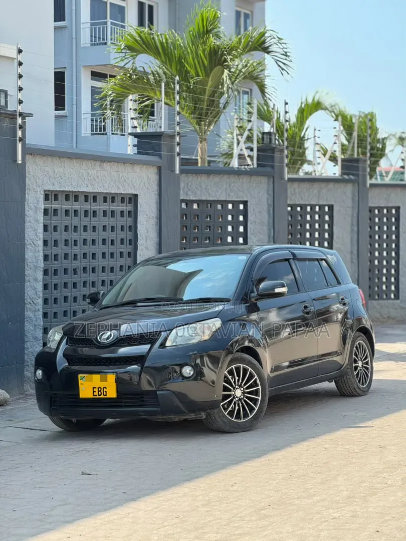 Toyota IST 2008 Black