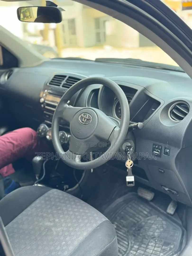 Toyota IST 2008 Black