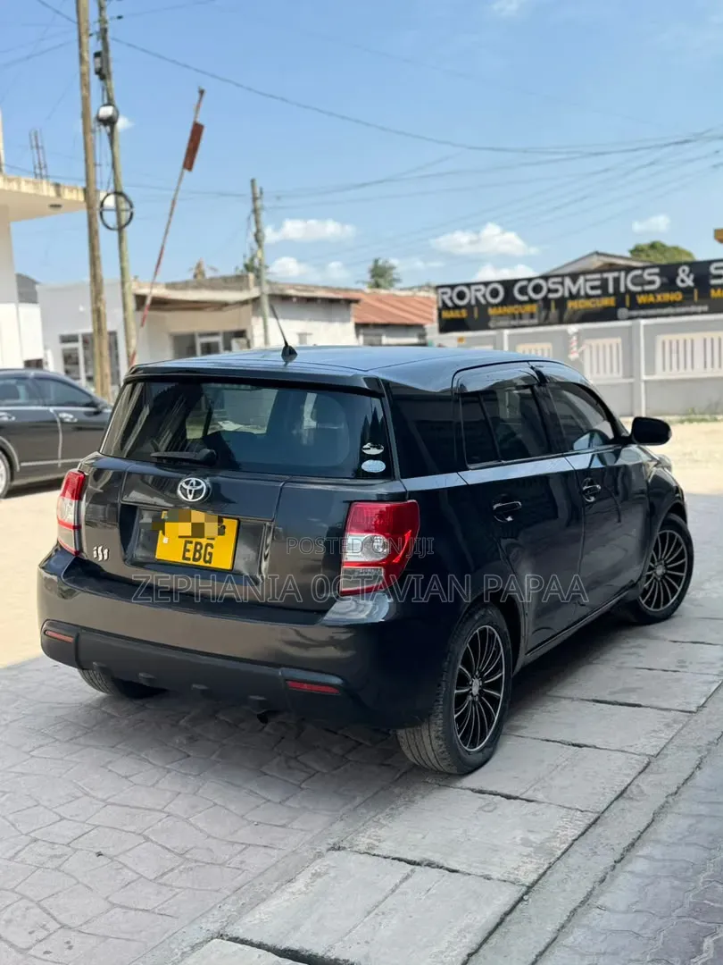 Toyota IST 2008 Black