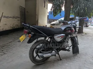 Bajaj Boxer 125 2022 Black