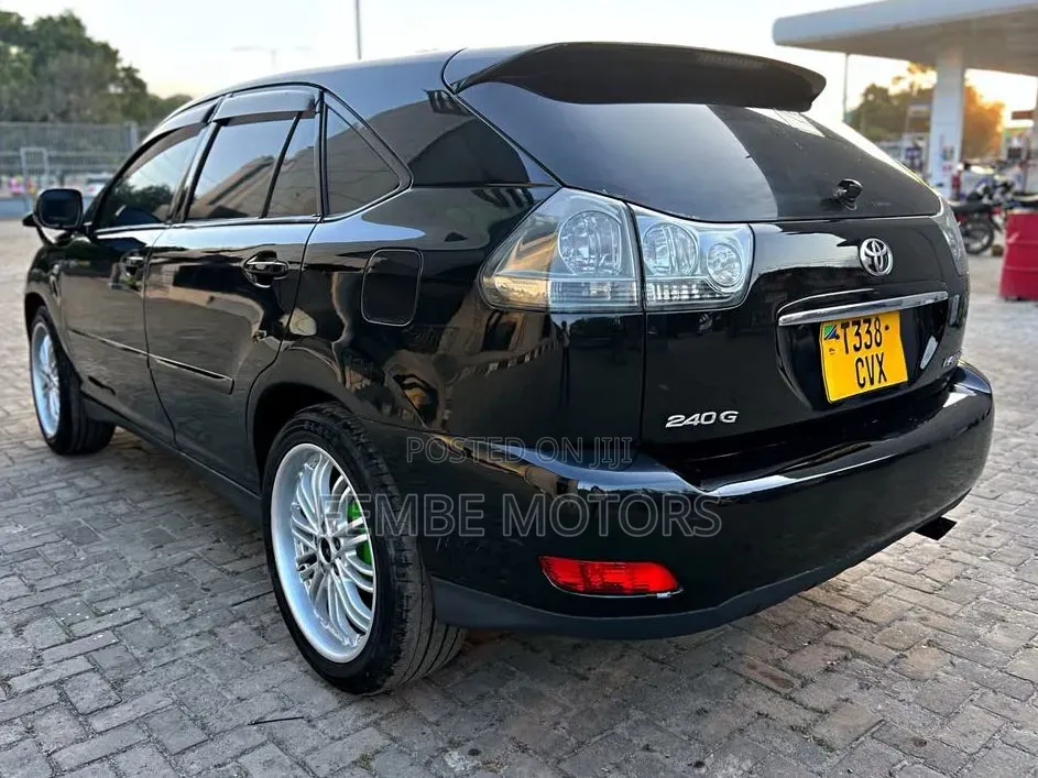 Toyota Harrier 2005 Black