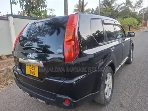 Nissan X-Trail 2010 Black