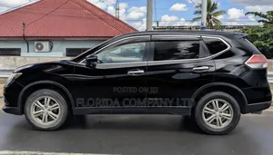 Nissan X-Trail 2012 Black